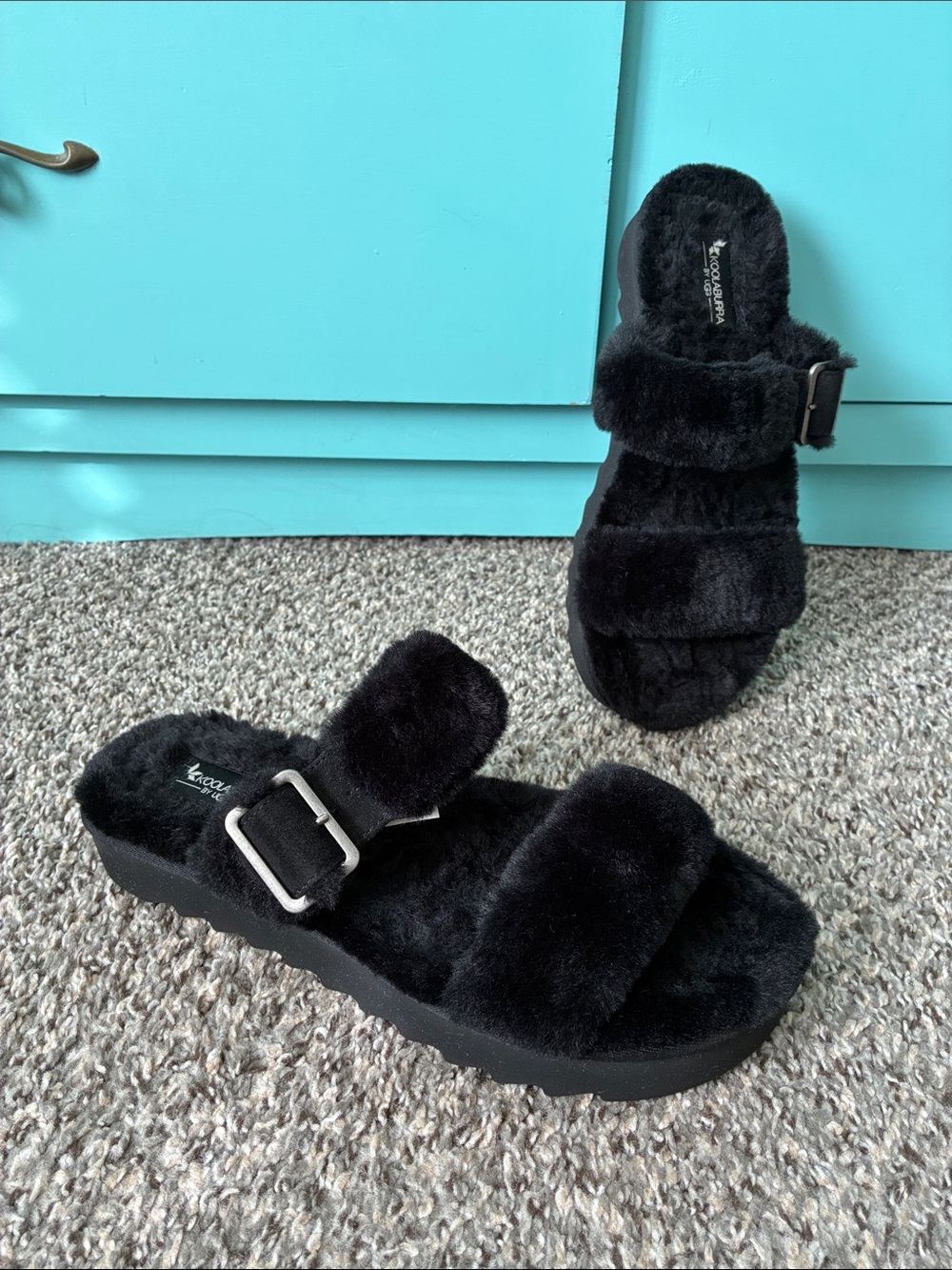 UGG Koolaburra Black Faux Fur Two Strap Adjustable Buckle Shoes Sandals Size 9